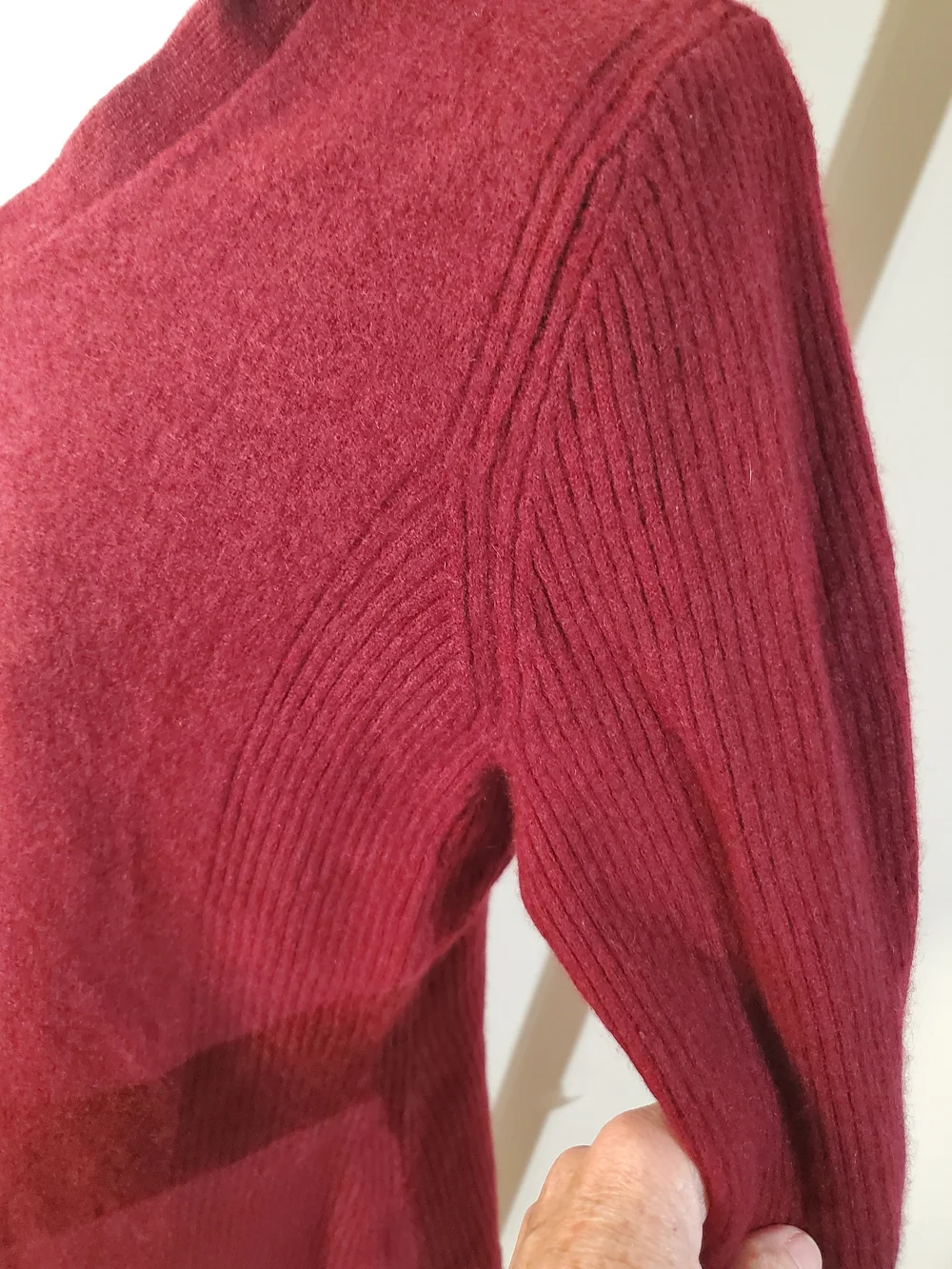 Isaac Mizrahi Live Cashmere V-Neck Tunic Sweater Burgundy Large